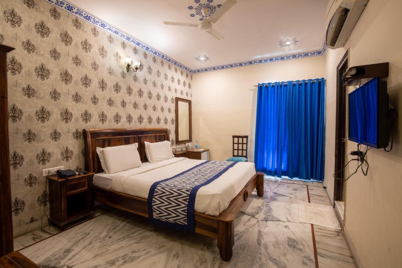 Hotel Royal Pratap Niwas Udaipur Eksteriør billede