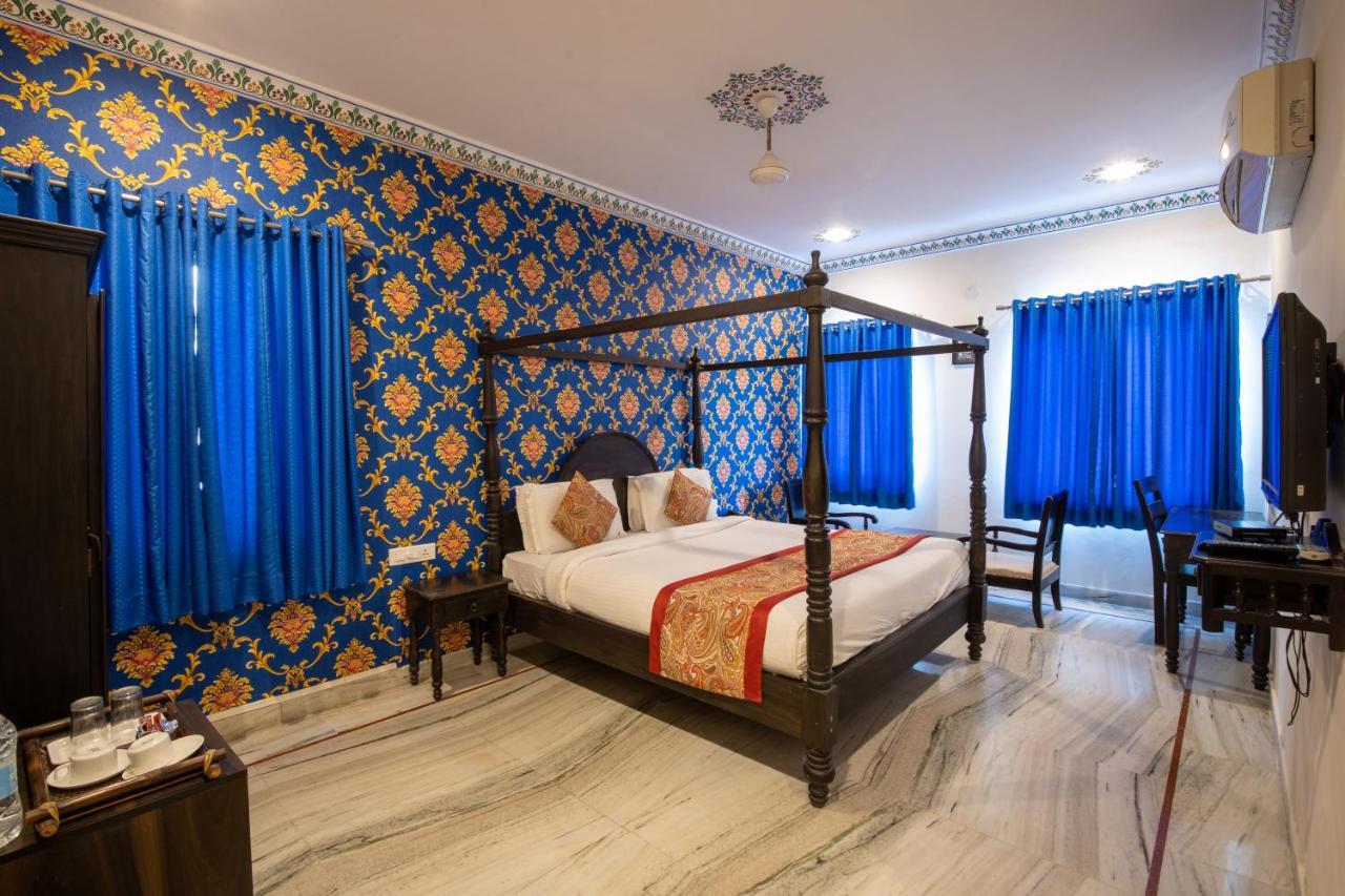 Hotel Royal Pratap Niwas Udaipur Eksteriør billede