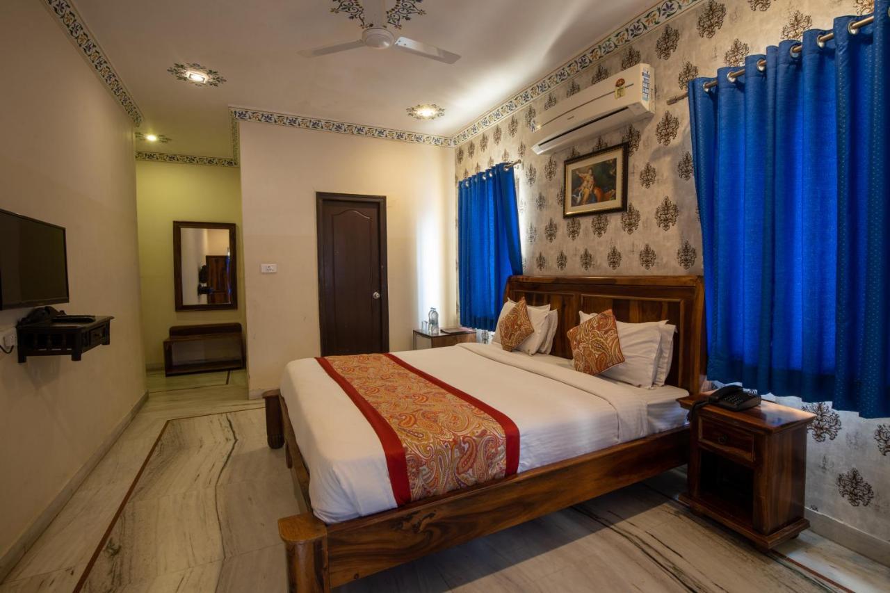 Hotel Royal Pratap Niwas Udaipur Eksteriør billede