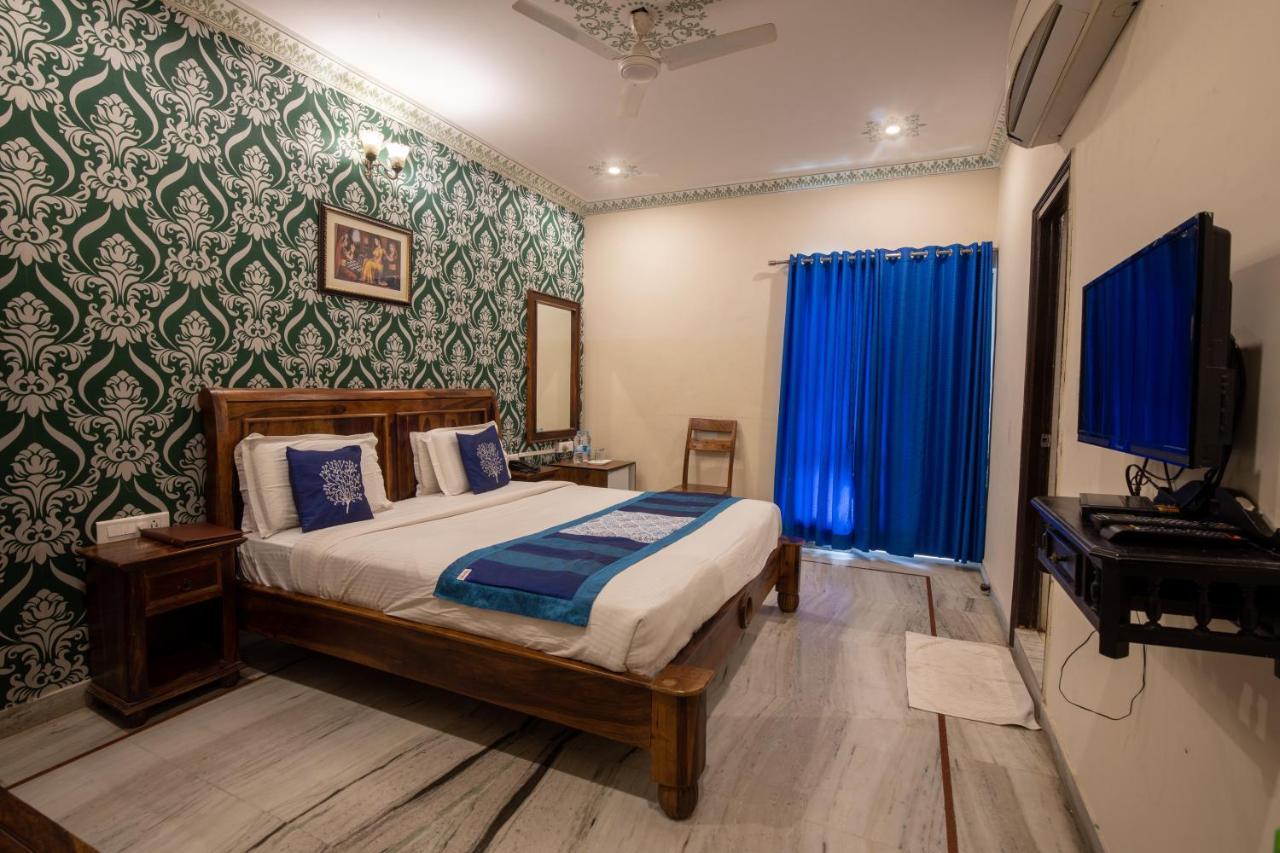 Hotel Royal Pratap Niwas Udaipur Eksteriør billede