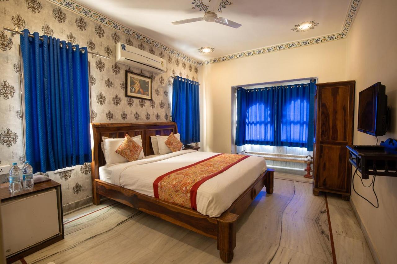 Hotel Royal Pratap Niwas Udaipur Eksteriør billede