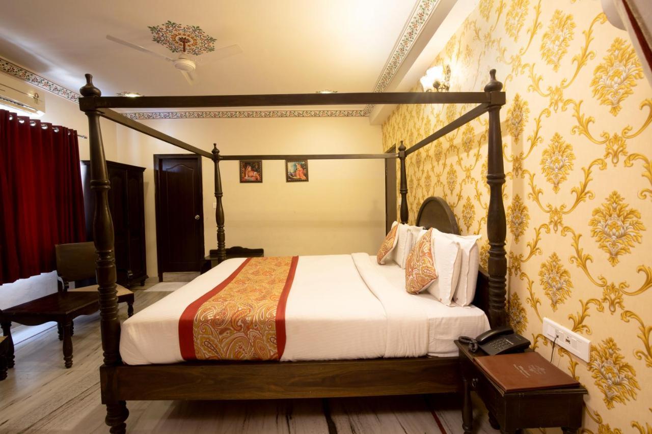 Hotel Royal Pratap Niwas Udaipur Eksteriør billede
