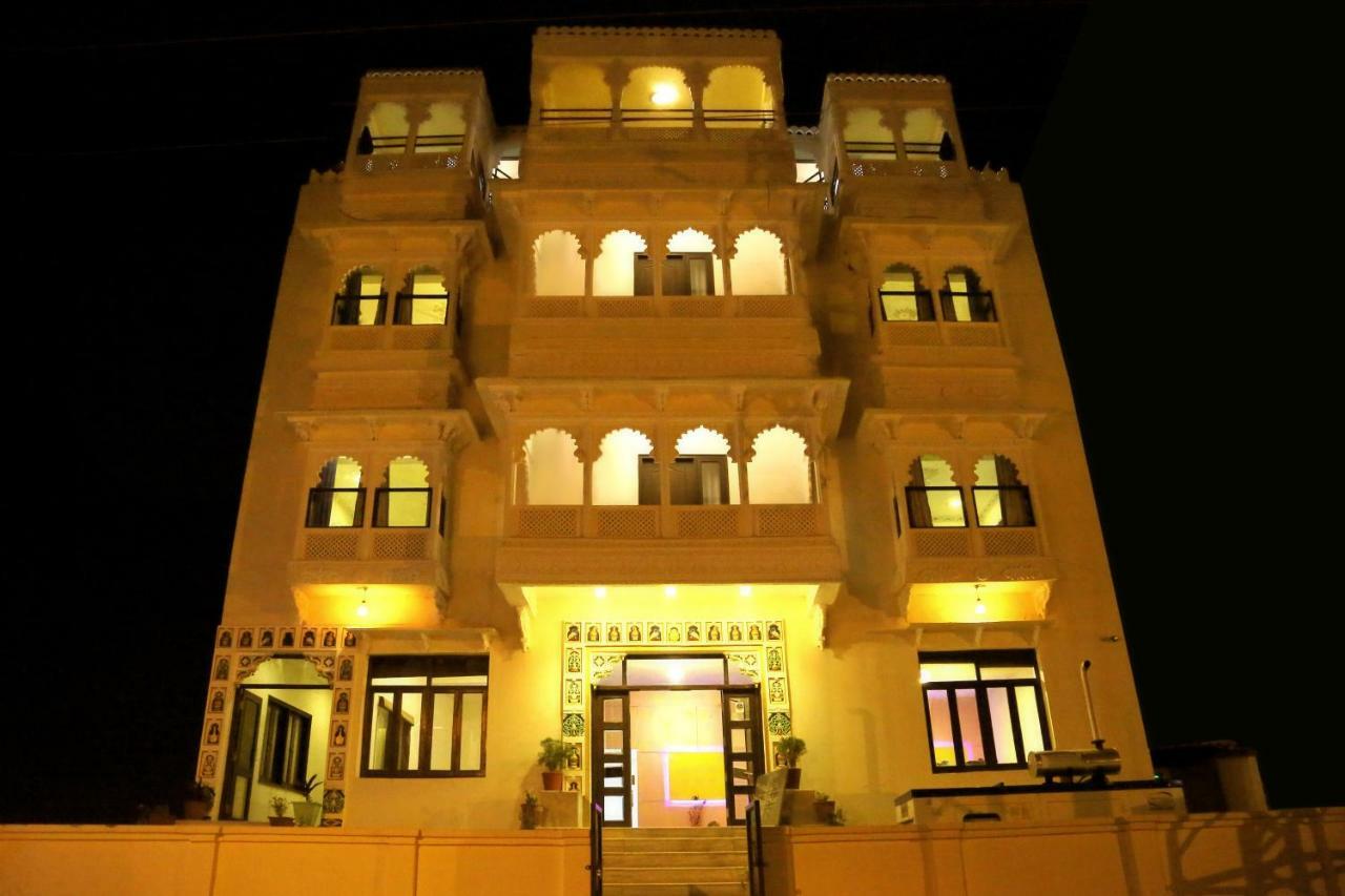 Hotel Royal Pratap Niwas Udaipur Eksteriør billede