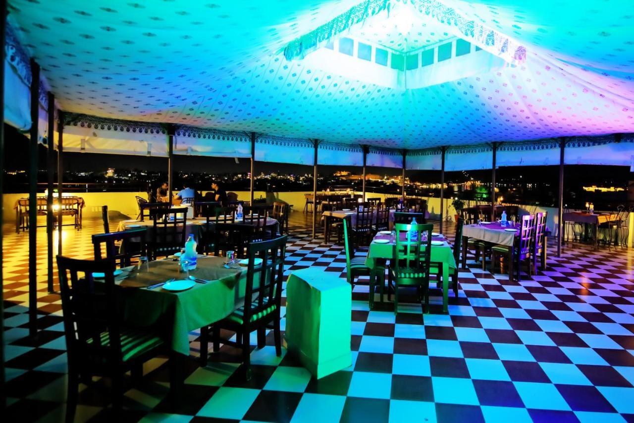 Hotel Royal Pratap Niwas Udaipur Eksteriør billede